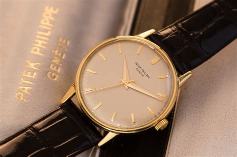 patek philippe calatrava vintage gold|patek philippe calatrava retail price.